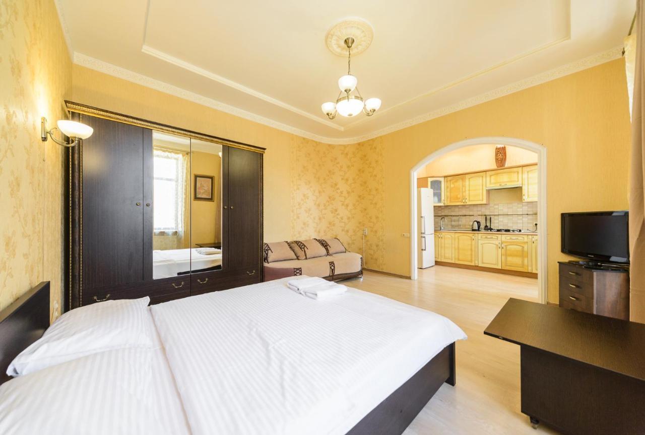 קייב 911 Apartments Antonovichа מראה חיצוני תמונה