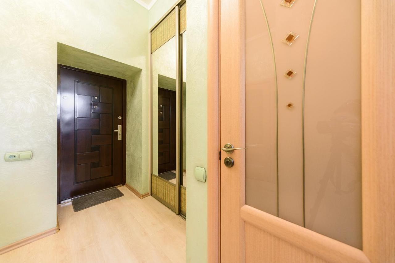 קייב 911 Apartments Antonovichа מראה חיצוני תמונה