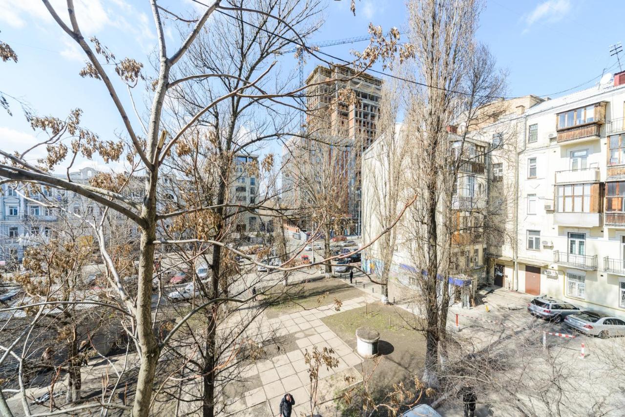 קייב 911 Apartments Antonovichа מראה חיצוני תמונה