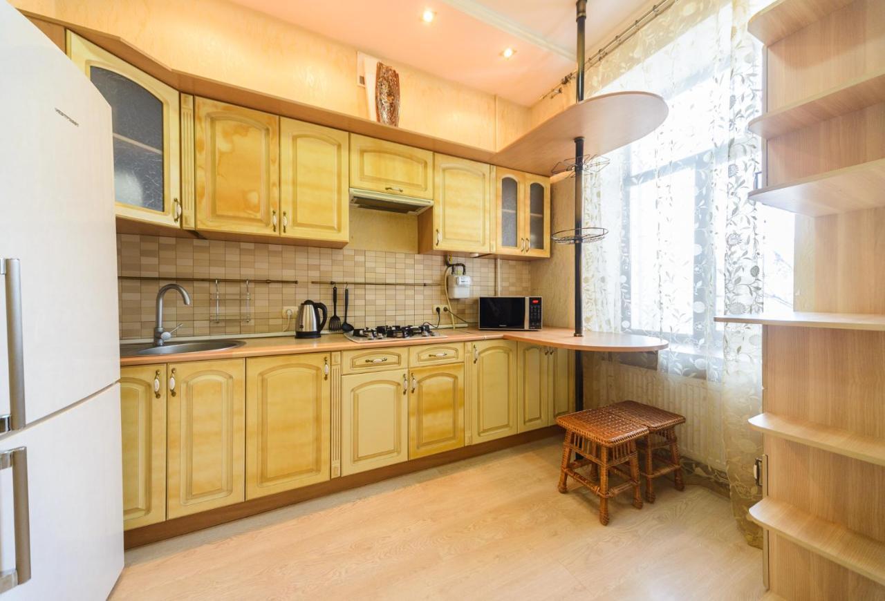 קייב 911 Apartments Antonovichа מראה חיצוני תמונה