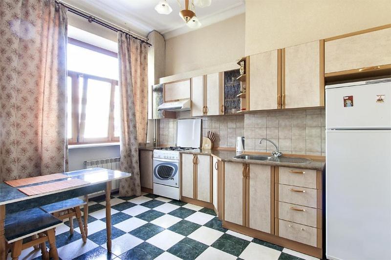 קייב 911 Apartments Antonovichа מראה חיצוני תמונה