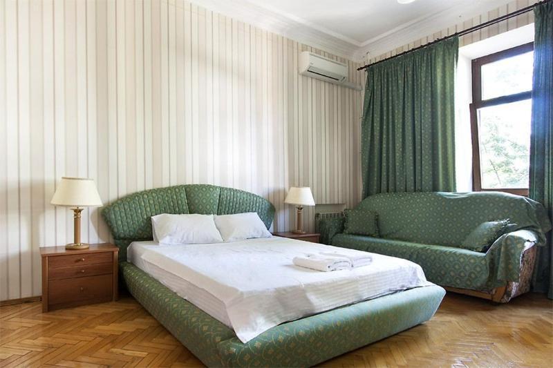קייב 911 Apartments Antonovichа מראה חיצוני תמונה
