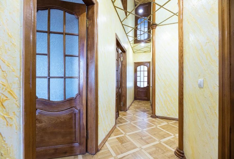 קייב 911 Apartments Antonovichа מראה חיצוני תמונה
