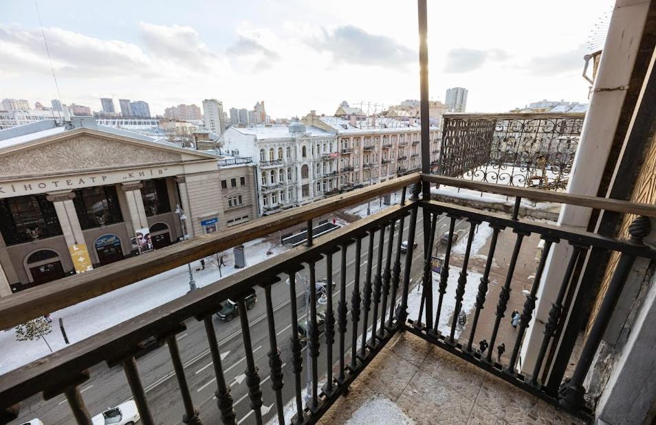 קייב 911 Apartments Antonovichа מראה חיצוני תמונה